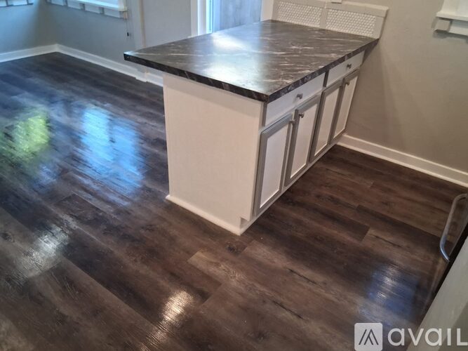 2507 South Canyon Street 3 Beds Single Family Home for Rent - Photo gallery 2