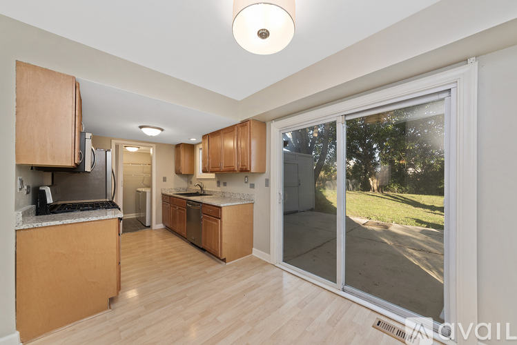 712 Clearwood Ct 2 Beds Townhouse for Rent - Photo gallery 2