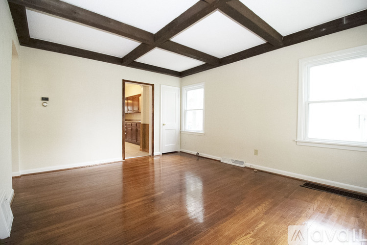536 Carver Blvd 3 Beds Single Family Home for Rent - Photo gallery 2