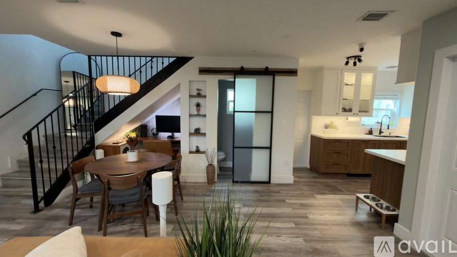 1407 Northwest 2nd Street 2 Beds Townhouse for Rent - Photo gallery 5