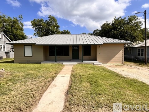 205 W Schulz St 3 Beds Apartment for Rent