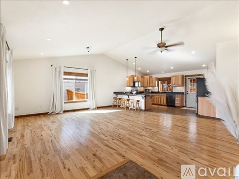1221 Wildflower Trail 5 Beds Apartment for Rent