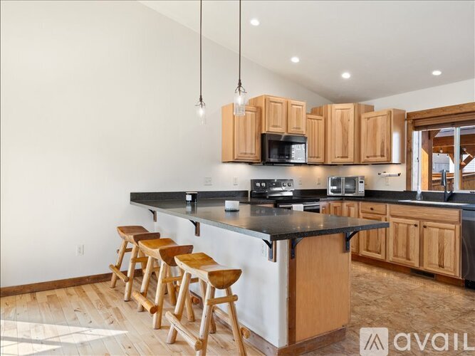 1221 Wildflower Trail 5 Beds Single Family Home for Rent - Photo gallery 3