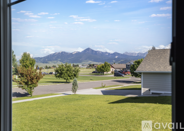 1221 Wildflower Trail 5 Beds Single Family Home for Rent - Photo gallery 5
