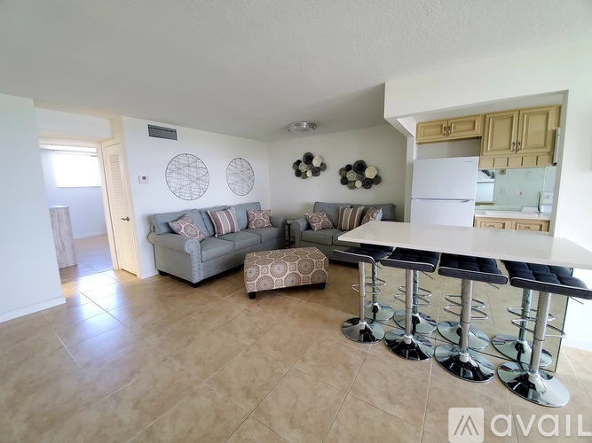 104 Paradise Harbour Boulevard 1 Condo for Rent - Photo gallery 2