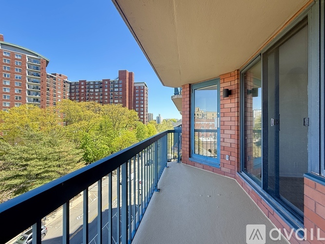 25 Forest St 1 Apartment for Rent - Photo gallery 5