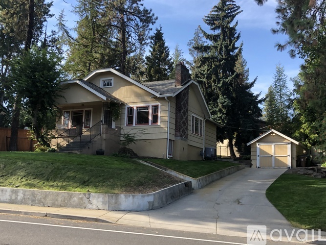 1504 South Southeast Boulevard 3 Beds Single Family Home for Rent - Photo gallery 1