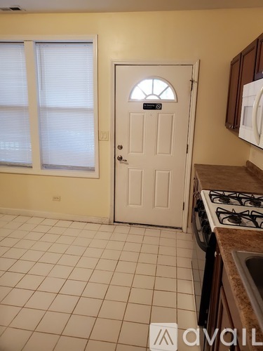 3036 North Drake Avenue 1 Apartment for Rent - Photo gallery 4