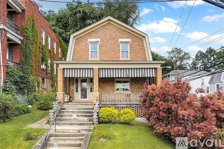 100 Branch St 3 Beds Single Family Home for Rent - Photo gallery 1