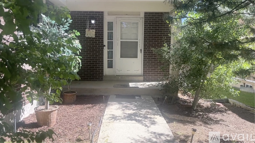 5726 South Lansing Court 3 Beds Single Family Home for Rent - Photo gallery 5