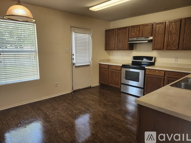 3414 Ironwood Falls 3 Beds Single Family Home for Rent - Photo gallery 4