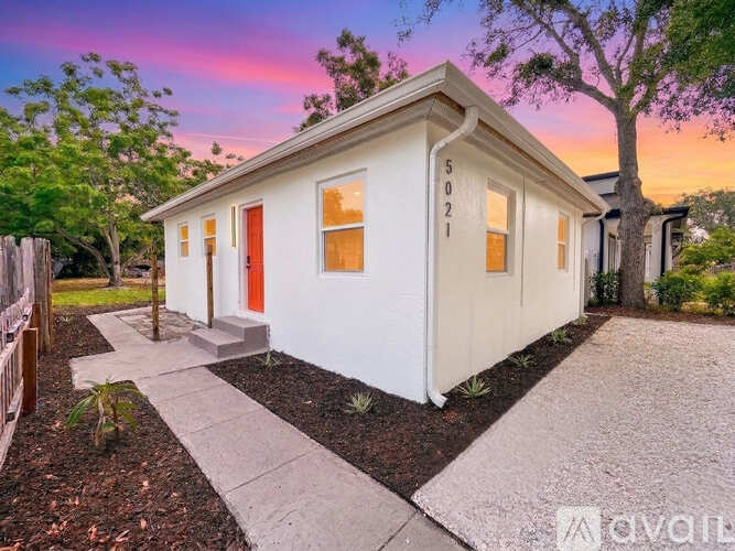 5021 9th Ave S 3 Beds Single Family Home for Rent - Photo gallery 1