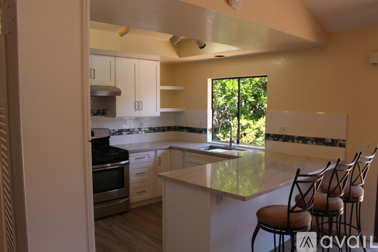 350 Oliver Rd 4 Beds Apartment for Rent - Photo gallery 4