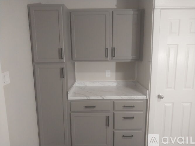 2102 Gray Street 3 Beds Single Family Home for Rent - Photo gallery 3