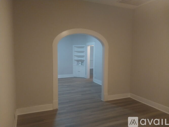 2102 Gray Street 3 Beds Single Family Home for Rent - Photo gallery 4