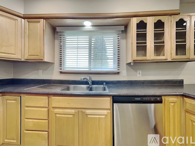 19402 8th Ave S 3 Beds Single Family Home for Rent - Photo gallery 3