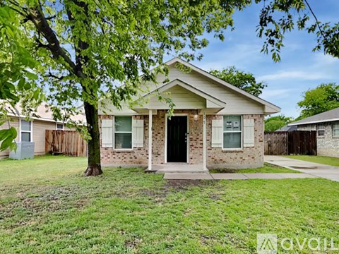 1077 Cook 3 Beds Apartment for Rent