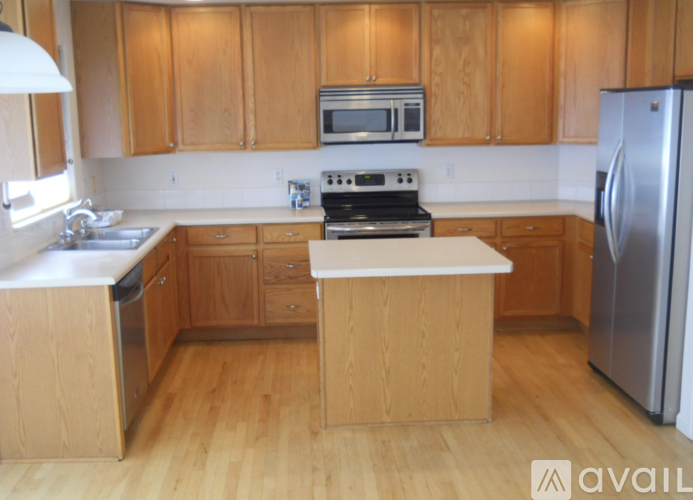 5435 Spoked Wheel Drive 5 Beds Single Family Home for Rent - Photo gallery 4