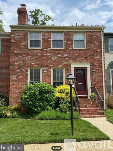 149 East St NE 3 Beds Apartment for Rent