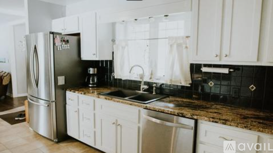 600 Lolo Street 5 Beds Single Family Home for Rent - Photo gallery 5