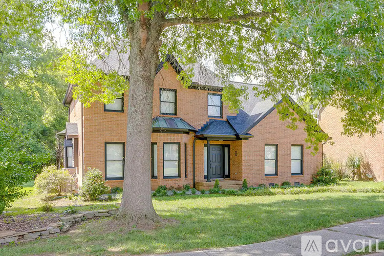 1119 Glenbrook Drive 4 Beds Single Family Home for Rent - Photo gallery 1