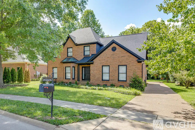1119 Glenbrook Drive 4 Beds Single Family Home for Rent - Photo gallery 3