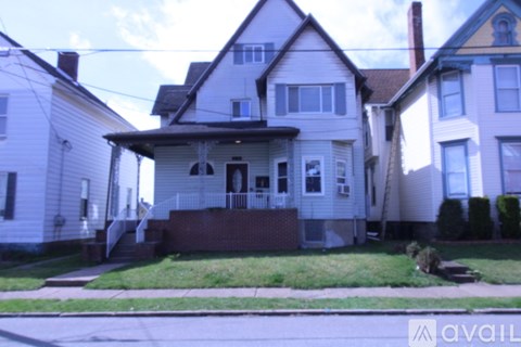 218 Alexander Avenue 1 Apartment for Rent