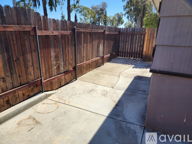 711 S Pine St Studio Apartment for Rent - Photo gallery 3