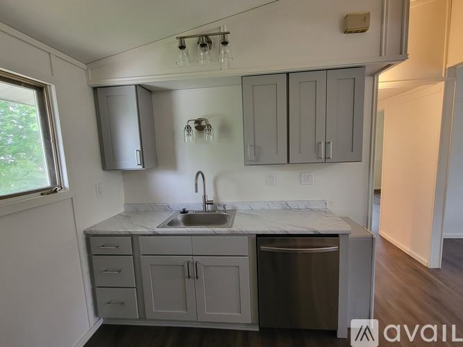 1115 Moreland Street photo