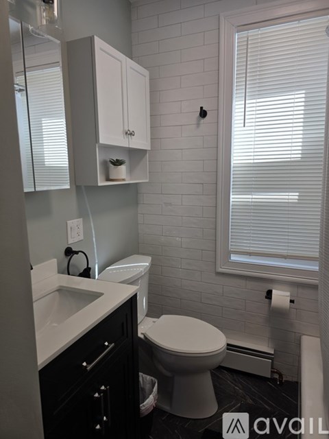 81 Edwards St 3 Beds Apartment for Rent