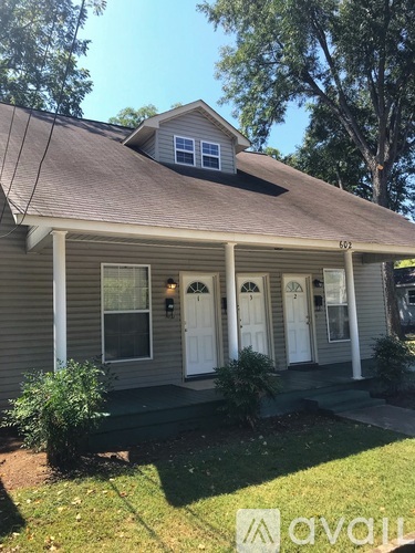 602 Beirne Avenue Northeast 1 Apartment for Rent - Photo gallery 1