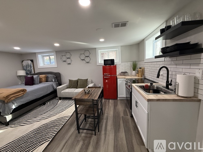 2121 32nd Pl SE 1 Apartment for Rent - Photo gallery 4