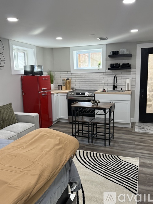 2121 32nd Pl SE 1 Apartment for Rent - Photo gallery 5