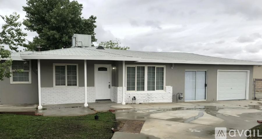 42409 30th Street West 4 Beds Single Family Home for Rent - Photo gallery 4
