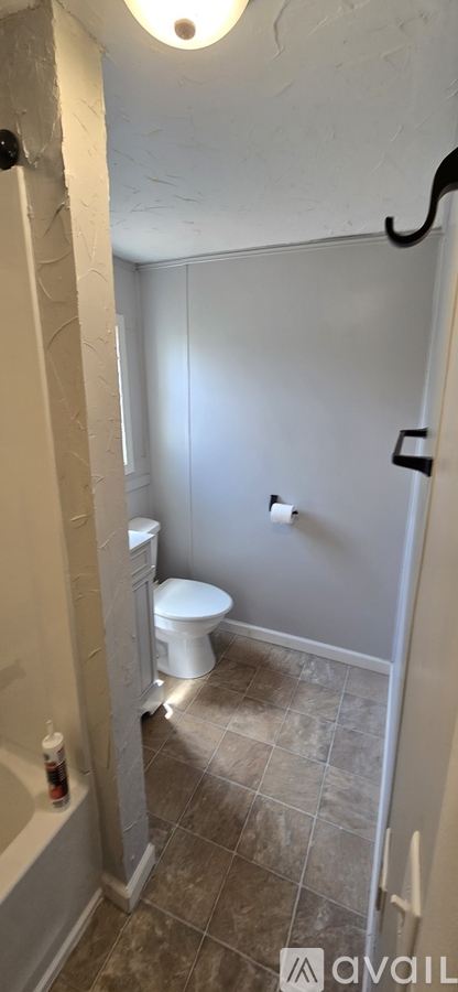 257 Benfield Ave 3 Beds Single Family Home for Rent - Photo gallery 5