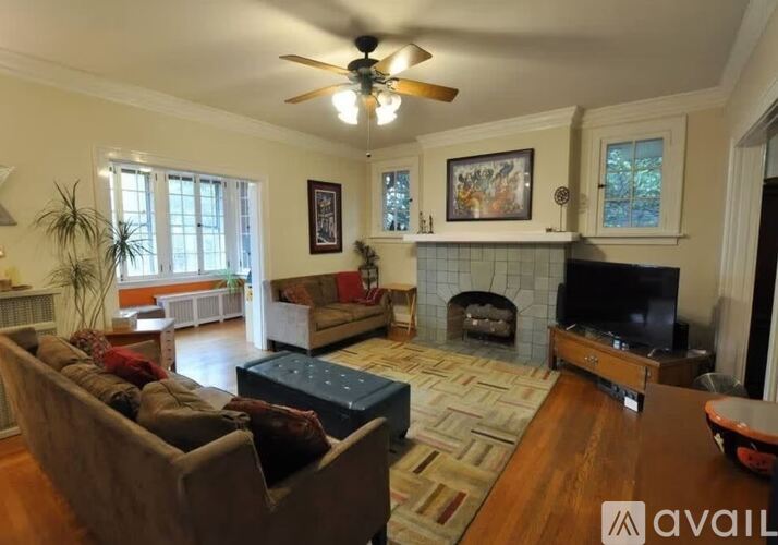 3208 Observatory Avenue 4 Beds Apartment for Rent - Photo gallery 2