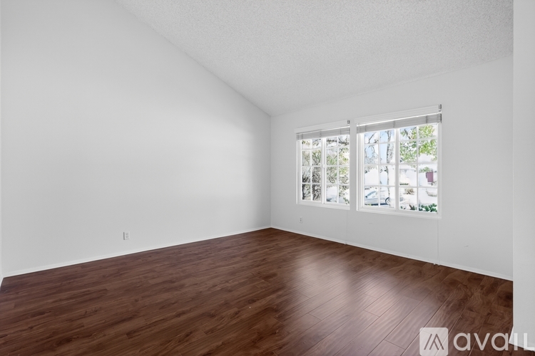 1248 Calle De Oro 4 Beds Single Family Home for Rent - Photo gallery 4