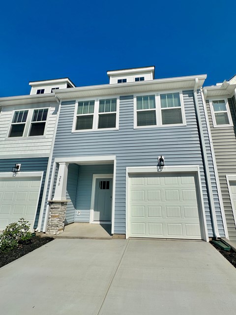 250 Silo Ridge Drive 3 Beds Apartment for Rent