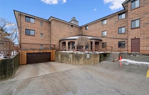 206-4 Albert Street 2 Beds Apartment for Rent