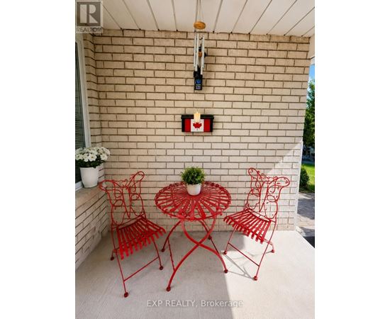UPPER - 28 GREGG COURT 3 Beds House for Rent - Photo gallery 2