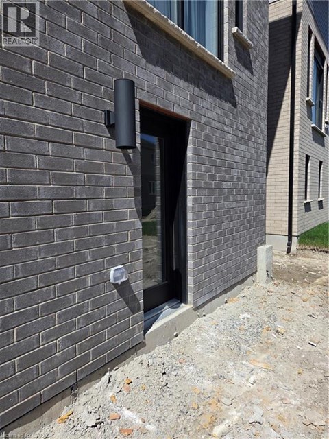 708 AUTUMN WILLOW Drive Unit# LOWER 1 Apartment for Rent