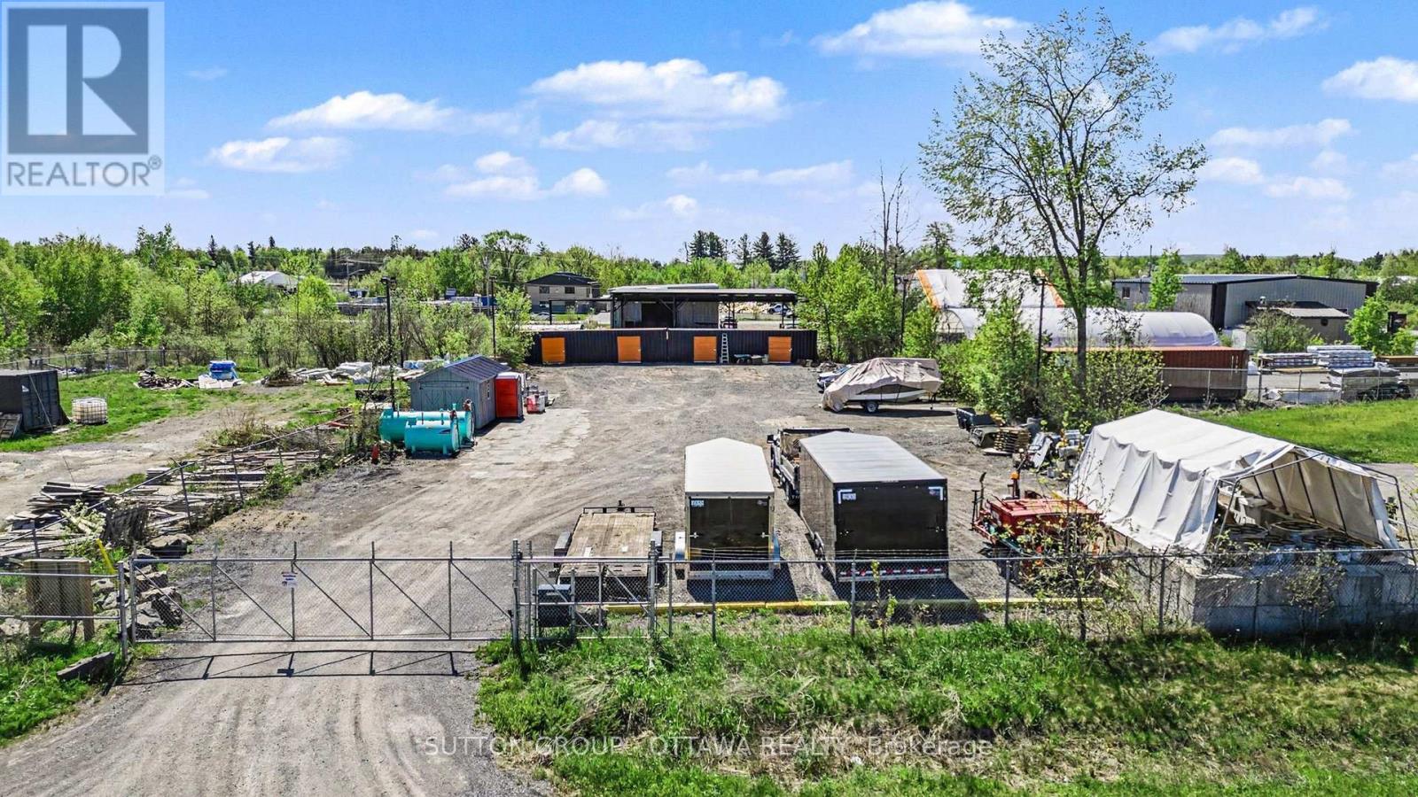 studio apartment - 147 REIS ROAD, Ottawa 2