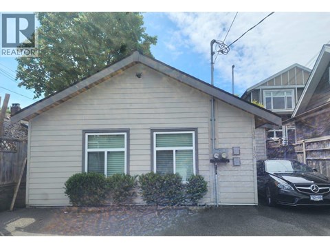 135 20Th W CAMBIE AVENUE 2 Beds Apartment for Rent