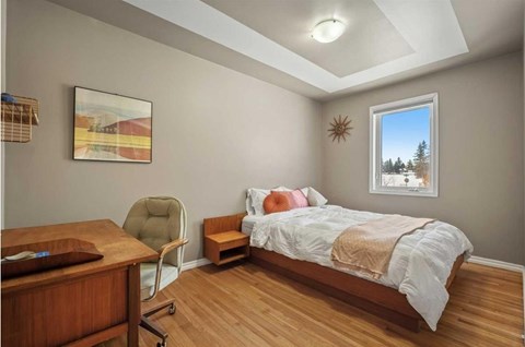 2720 45 Street Southwest 4 Beds Apartment for Rent