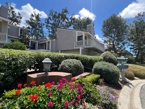 8 Valley View 5 Beds Apartment for Rent