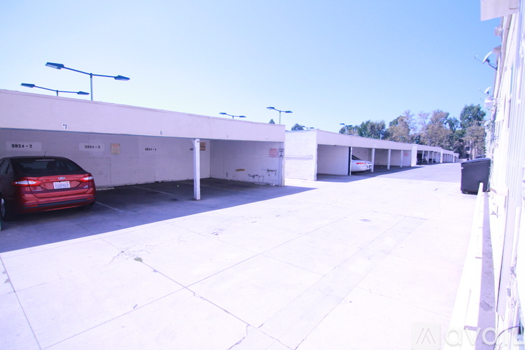 5920 Melrose Ave 1 Apartment for Rent - Photo gallery 1