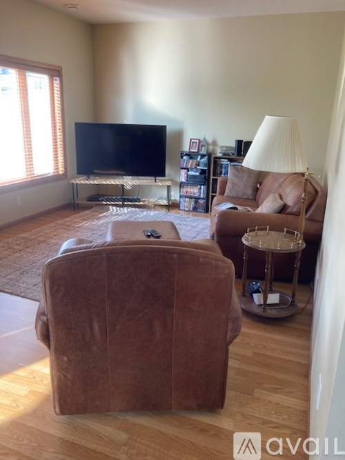 2103 Linden Trail, 3 Beds Townhouse for Rent - Photo gallery 1
