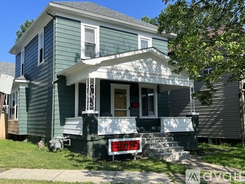 603 Mc Dowell Ave 3 Beds Apartment for Rent