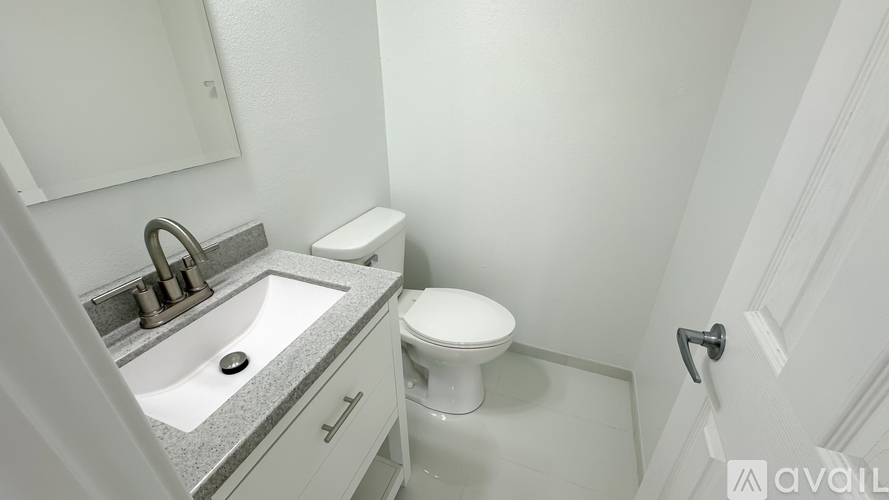 828 Wildwood Road 2 Beds Condo for Rent - Photo gallery 5
