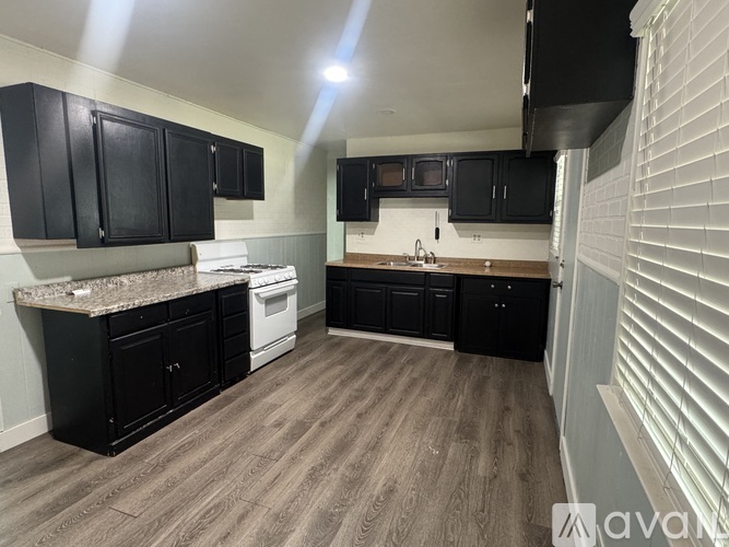 16816 Fontlee Lane 2 Beds Single Family Home for Rent - Photo gallery 2